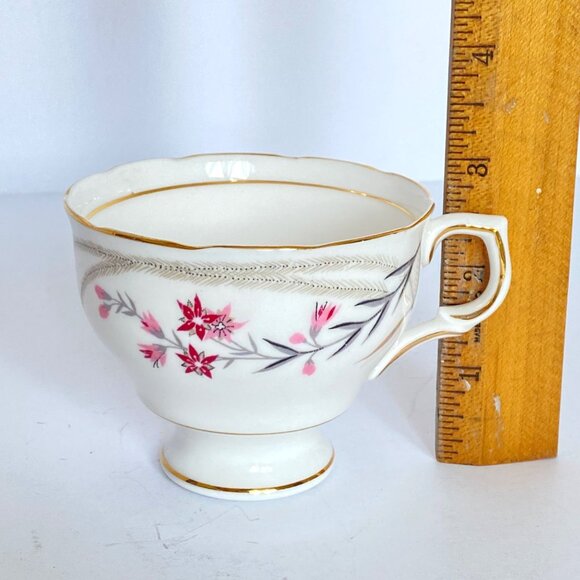 Mayfair England Pink Flower Footed Teacup Saucer Bone China No1932 Gold Trim - Picture 14 of 16
